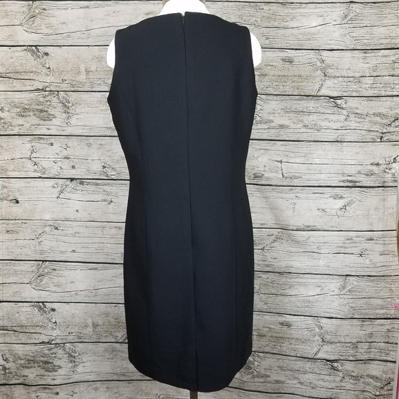 Style&co Collection Black Dress Size 6.Pit to pit approx:  19 inches Right sh - Picture 4 of 5
